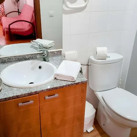 דירה Tranquilo Facil Aparcamiento Solo Alquilamos A Familias Y Parejas קוניל דה לה פרונטרה